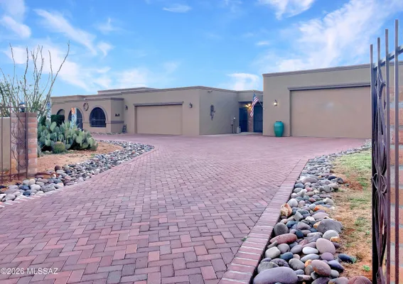 Property Slideshow image 2 of 25 | 891 w paseo potrerro, Green Valley, AZ, 85622