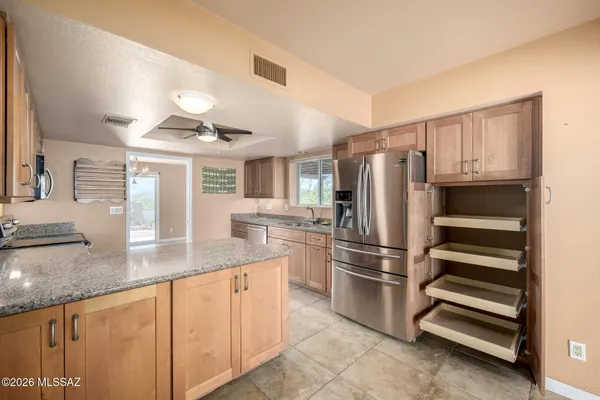 Property Slideshow image 2 of 17 | 1041 w mission twin buttes rd, Green Valley, AZ, 85622