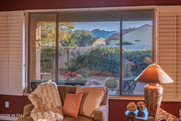 Property Slideshow image 3 of 36 | 2212 e bluejay bluff ln, Green Valley, AZ, 85614