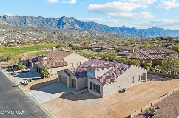 Property Slideshow image 2 of 22 | 66101 e cactus ln, Tucson, AZ, 85739
