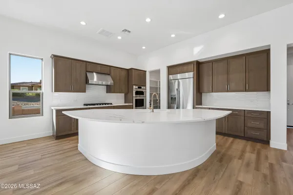 Property Slideshow image 3 of 22 | 66101 e cactus ln, Tucson, AZ, 85739