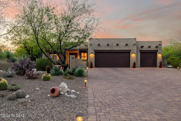 Property Slideshow image 3 of 46 | 806 w placita quieta, Green Valley, AZ, 85622