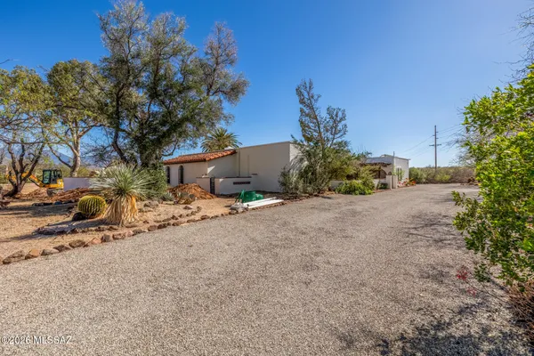 Property Slideshow image 3 of 17 | 1041 w mission twin buttes rd, Green Valley, AZ, 85622