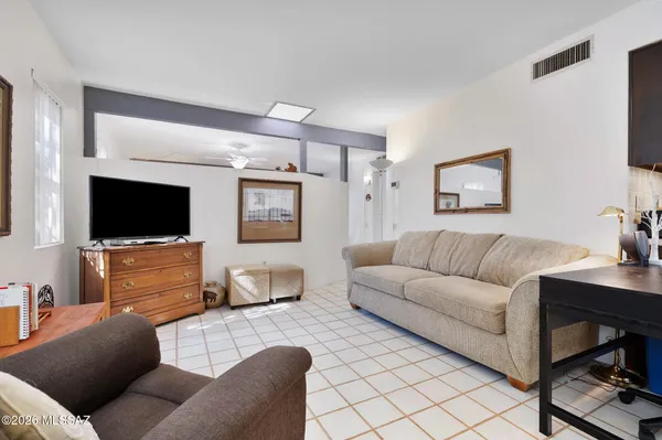 Property Slideshow image 2 of 19 | 148 w calle del ano, Green Valley, AZ, 85614