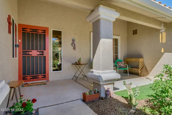 Property Slideshow image 3 of 49 | 2379 e nasturtium st, Oro Valley, AZ, 85755