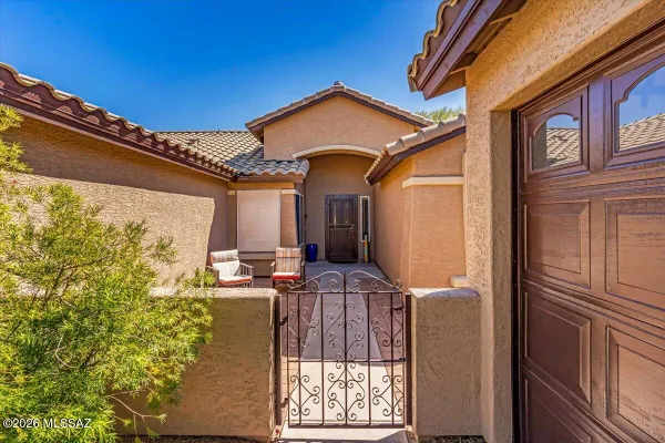 Property Slideshow image 2 of 47 | 1528 n bank swallow rd, Green Valley, AZ, 85614