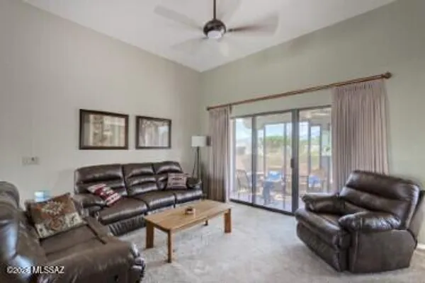 Property Slideshow image 3 of 19 | 101 w calle frambuesa, Green Valley, AZ, 85614