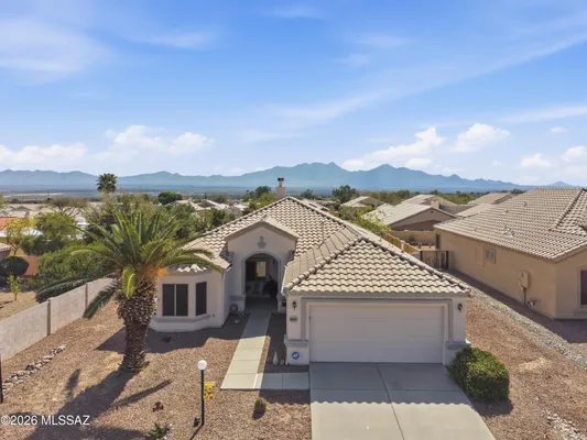 Property Slideshow image 2 of 44 | 501 w rio teras, Green Valley, AZ, 85614