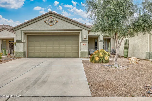 Property Slideshow image 2 of 37 | 5380 w tearblanket pl, Marana, AZ, 85658
