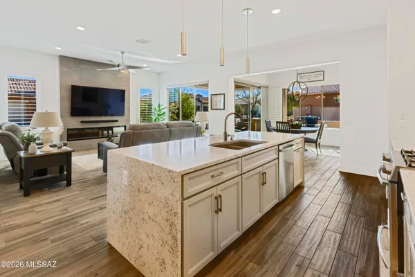 Property Slideshow image 3 of 41 | 61347 e shale rd, Oracle, AZ, 85623