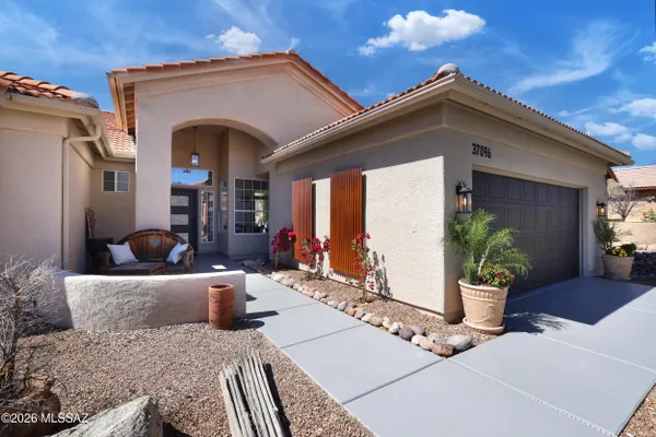 Property Slideshow image 3 of 50 | 37096 s canyon view dr, Tucson, AZ, 85739