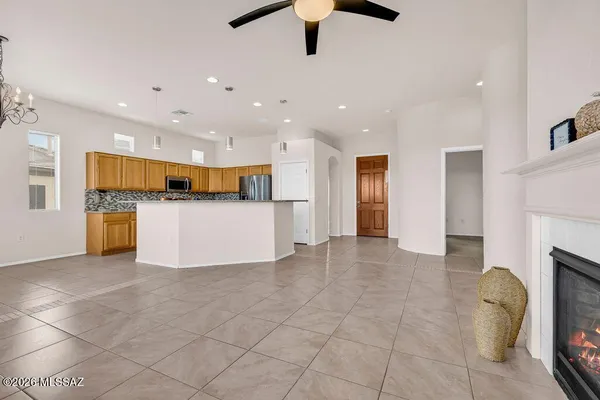 Property Slideshow image 2 of 6 | 1012 w mountain stone dr, Green Valley, AZ, 85614