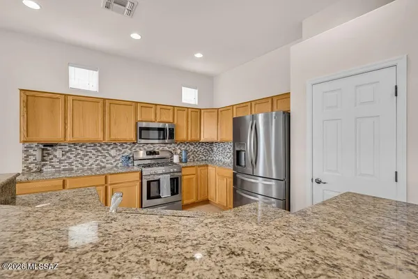 Property Slideshow image 3 of 6 | 1012 w mountain stone dr, Green Valley, AZ, 85614