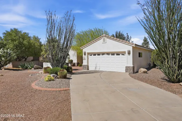 Property Slideshow image 2 of 34 | 2860 s greenside pl, Green Valley, AZ, 85614