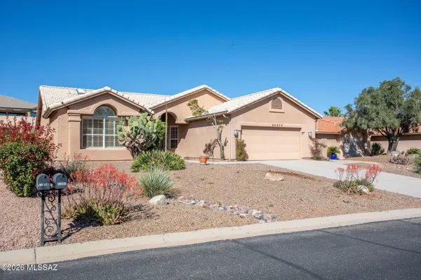 Property Slideshow image 2 of 31 | 63838 e whispering tree ln, Tucson, AZ, 85739