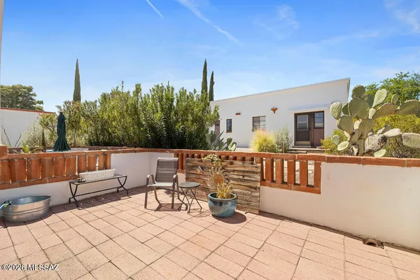 Property Slideshow image 2 of 18 | 291 s paseo lobo, Green Valley, AZ, 85614