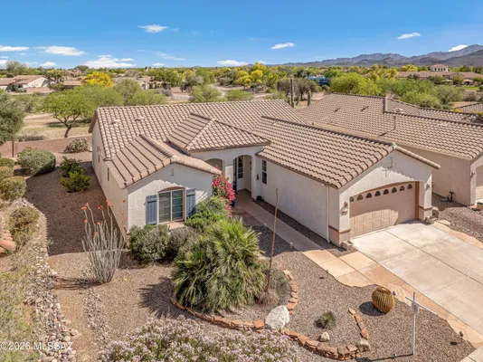 Property Slideshow image 2 of 46 | 9532 n twinkling shadows way, Tucson, AZ, 85743