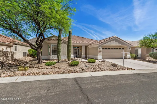Property Slideshow image 2 of 39 | 13774 n heritage canyon dr, Marana, AZ, 85658