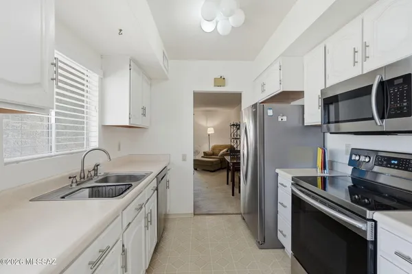 Property Slideshow image 3 of 22 | 305 n calle de las profetas, Green Valley, AZ, 85614