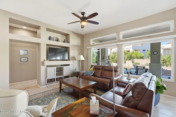 Property Slideshow image 2 of 32 | 2283 e indian town way, Oro Valley, AZ, 85755