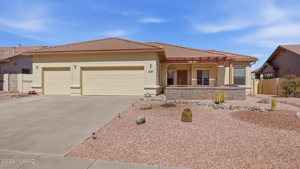 Property Slideshow image 2 of 50 | 2749 glenview dr, Sierra Vista, AZ, 85650
