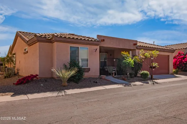 Property Slideshow image 3 of 38 | 1345 w vuelta del yunque, Sahuarita, AZ, 85629