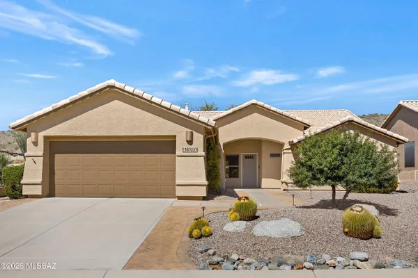 Property Slideshow image 2 of 46 | 38322 s skyline dr, Tucson, AZ, 85739