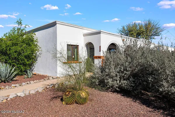 Property Slideshow image 2 of 21 | 290 s paseo aguila, Green Valley, AZ, 85614