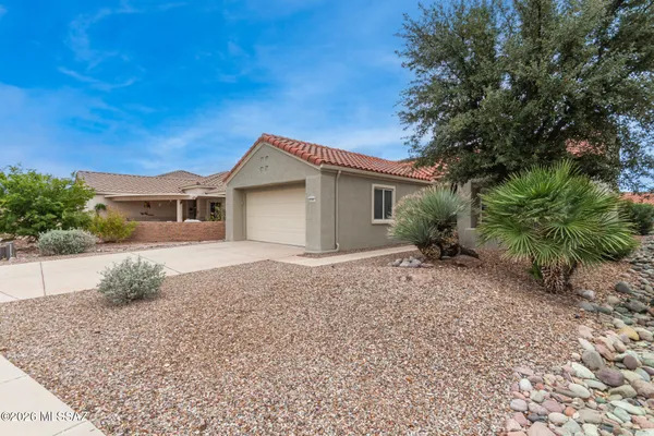 Property Slideshow image 2 of 36 | 2382 e cargondera canyon dr, Oro Valley, AZ, 85755