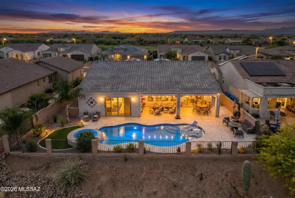 Property Slideshow image 2 of 50 | 2543 e wrightson view dr, Green Valley, AZ, 85614
