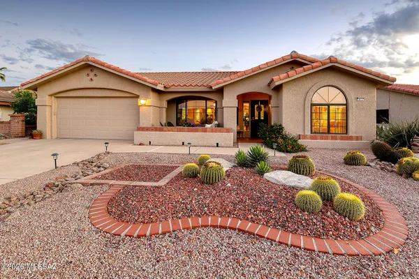 Property Slideshow image 3 of 34 | 972 e seven palms dr, Oro Valley, AZ, 85755