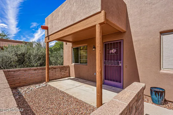Property Slideshow image 2 of 26 | 920 w calle de la pelotita, Green Valley, AZ, 85614