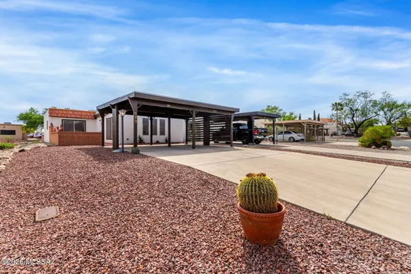 Property Slideshow image 2 of 30 | 189 w calle del chancero, Green Valley, AZ, 85614
