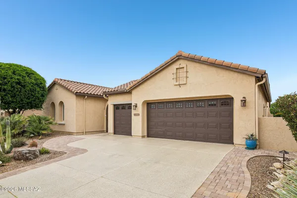 Property Slideshow image 2 of 50 | 60326 e arroyo grande dr, Oracle, AZ, 85623