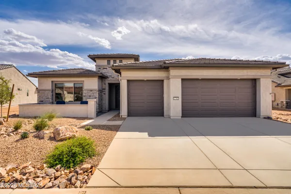 Property Slideshow image 2 of 50 | 1780 e wintergreen dr, Green Valley, AZ, 85614