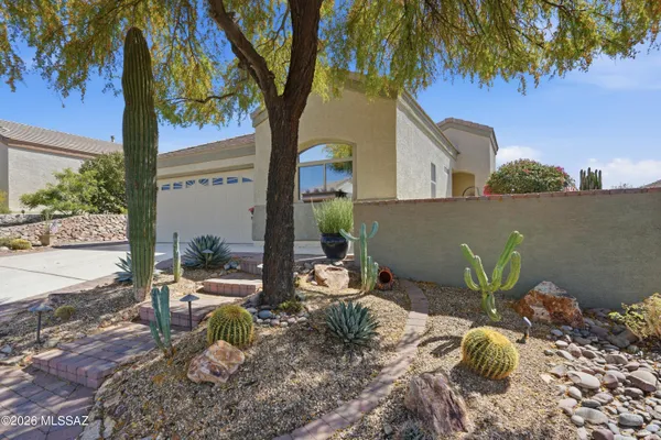 Property Slideshow image 2 of 26 | 5370 w arid canyon dr, Marana, AZ, 85658