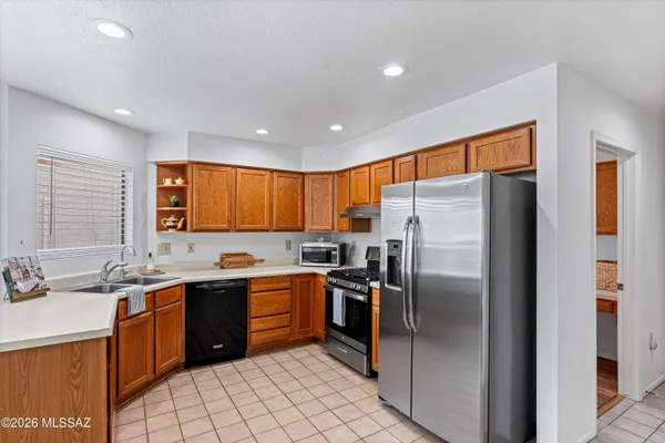 Property Slideshow image 2 of 41 | 14540 n sky trl, Oro Valley, AZ, 85755