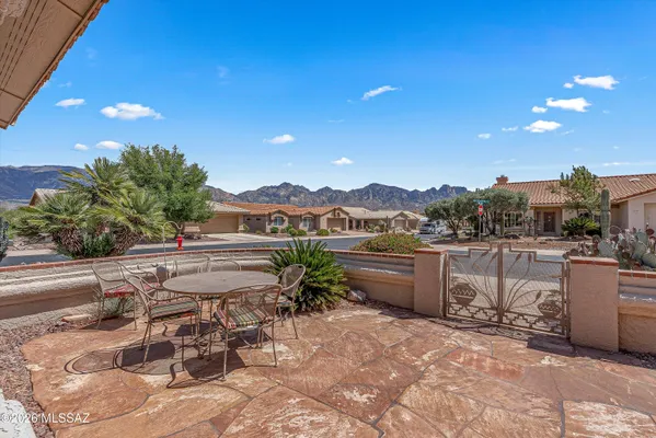 Property Slideshow image 2 of 29 | 2443 e nasturtium st, Oro Valley, AZ, 85755