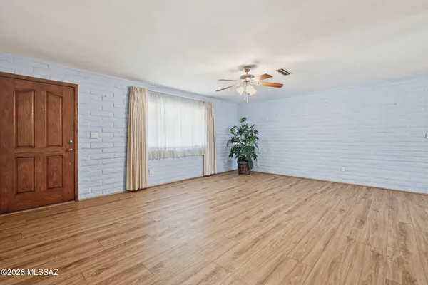 Property Slideshow image 3 of 23 | 1041 s abrego dr, Green Valley, AZ, 85614