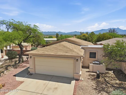 Property Slideshow image 3 of 35 | 174 e camino de diana, Green Valley, AZ, 85614