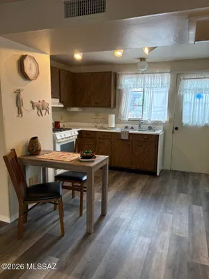 Property Slideshow image 3 of 17 | 506 w camino penasco b, Green Valley, AZ, 85614