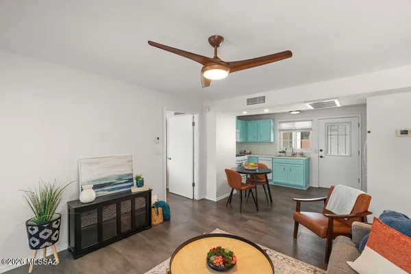 Property Slideshow image 2 of 32 | 184 s la canada dr b, Green Valley, AZ, 85614