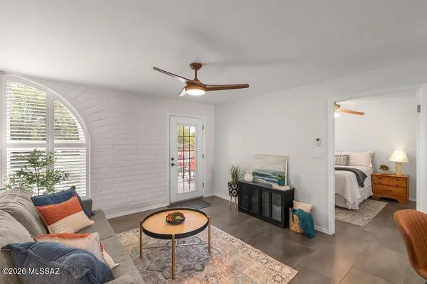 Property Slideshow image 3 of 32 | 184 s la canada dr b, Green Valley, AZ, 85614