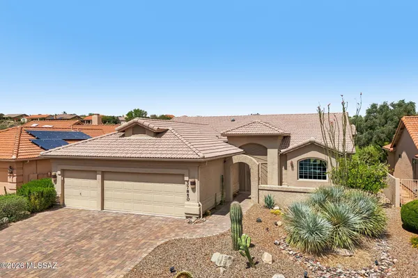Property Slideshow image 2 of 45 | 37850 s rolling hills dr, Saddlebrooke, AZ, 85739