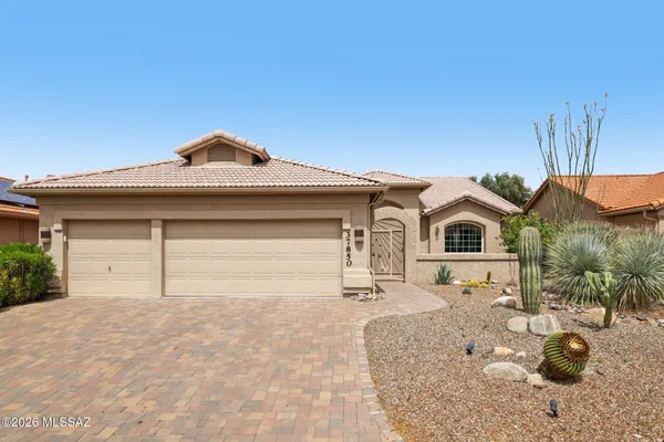 Property Slideshow image 3 of 45 | 37850 s rolling hills dr, Saddlebrooke, AZ, 85739