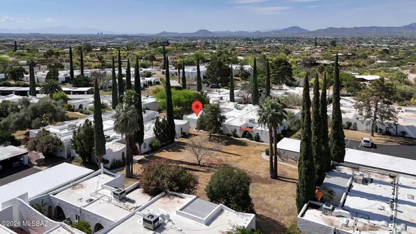 Property Slideshow image 3 of 44 | 719 w las lomitas rd, Tucson, AZ, 85704