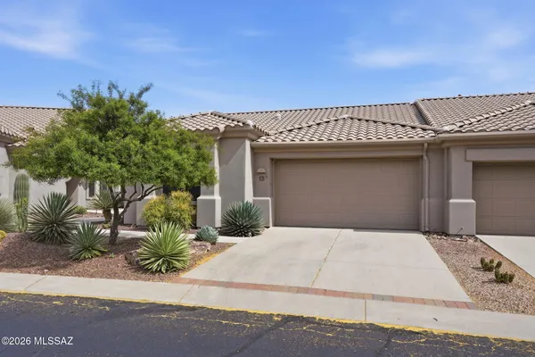 Property Slideshow image 3 of 51 | 13401 n rancho vistoso blvd 15, Oro Valley, AZ, 85755