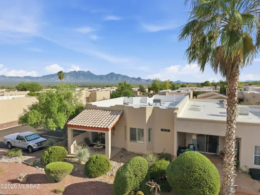 Property Slideshow image 2 of 35 | 536 w deerview ct, Green Valley, AZ, 85614