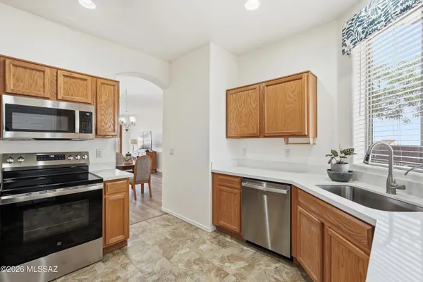 Property Slideshow image 2 of 34 | 536 w deerview ct, Green Valley, AZ, 85614