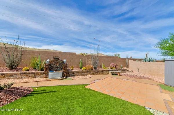 Property Slideshow image 3 of 42 | 760 w rio teras, Green Valley, AZ, 85614
